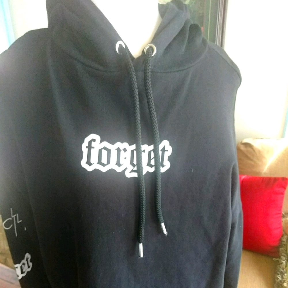 Divided hoodie.sz S